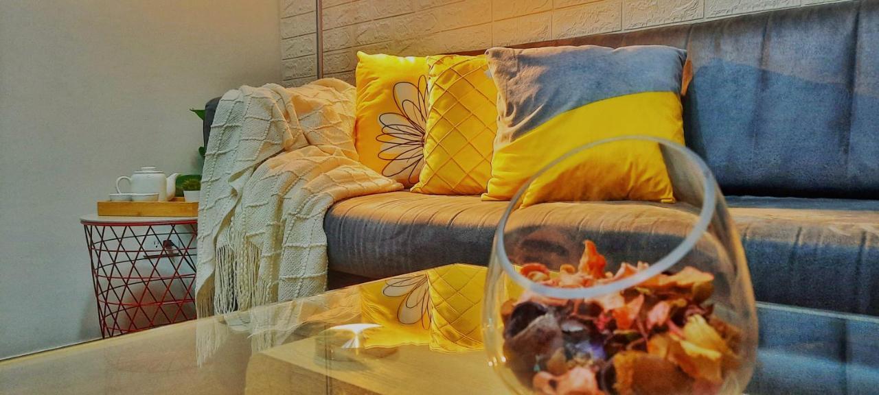 Stylish&Comfort Unit With Balcony In Air Makati Makati City Exterior foto